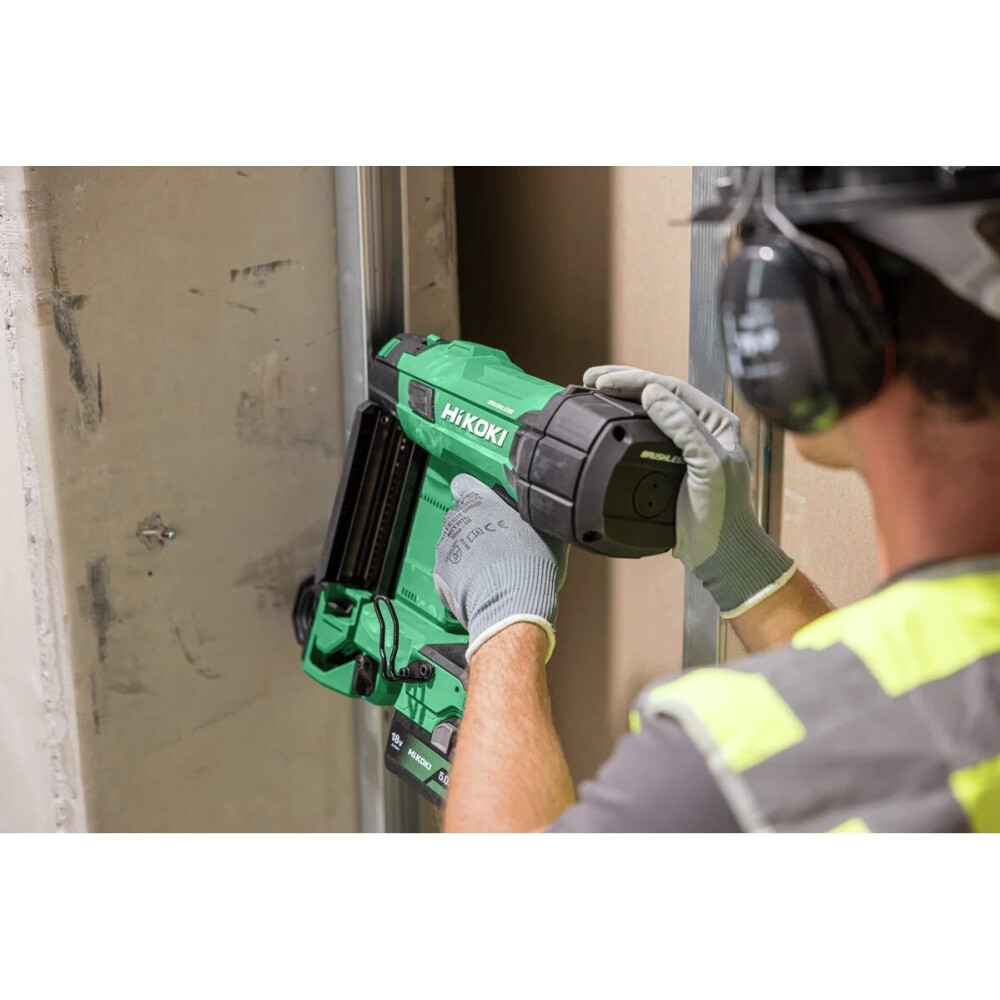 HIKOKI Beton spijkerapparaat,MV exclusive koffer NC1840DAW3Z