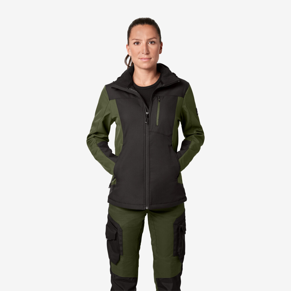 fhb-2405-2160-julia.jpg